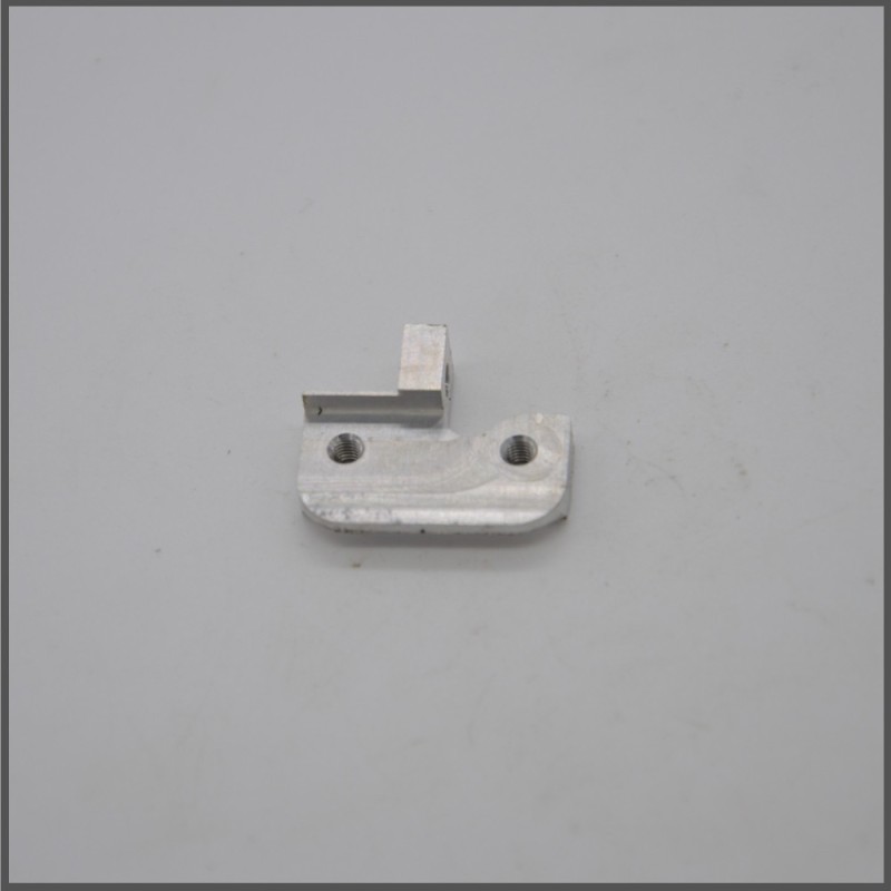 Right front spindle steering lever (MZ740)