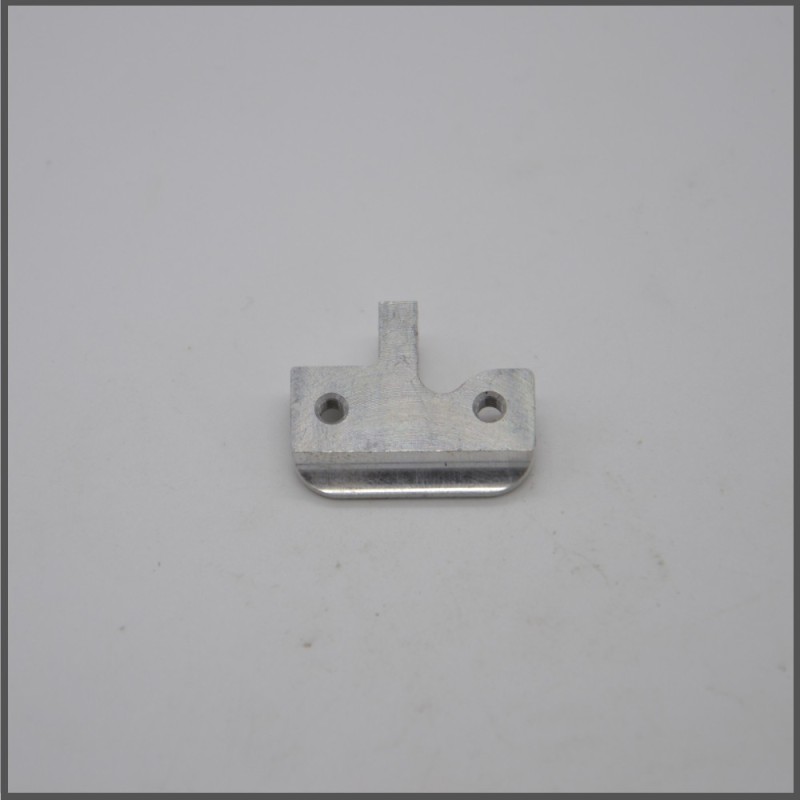 Left front spindle steering lever (MZ739)